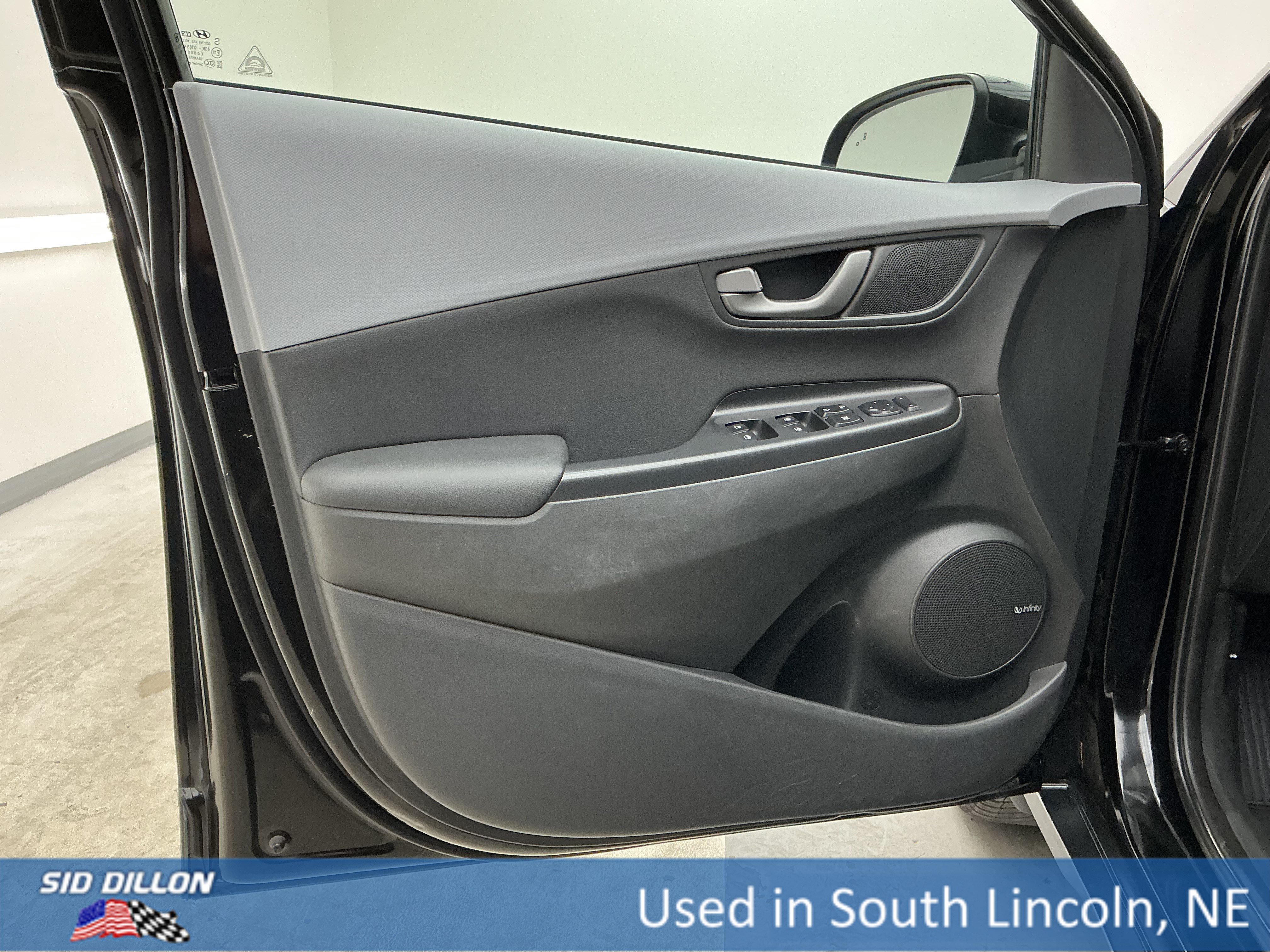 Used 2021 Ultra Black Hyundai Ultimate image 16