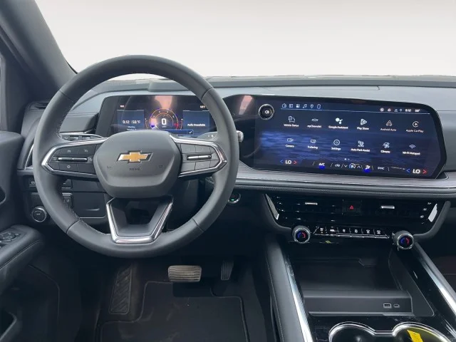 2026 Chevrolet Suburban LS - Photo 17