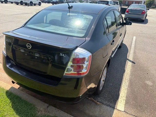 Used 2011 Black Nissan 2.0 SL image 10