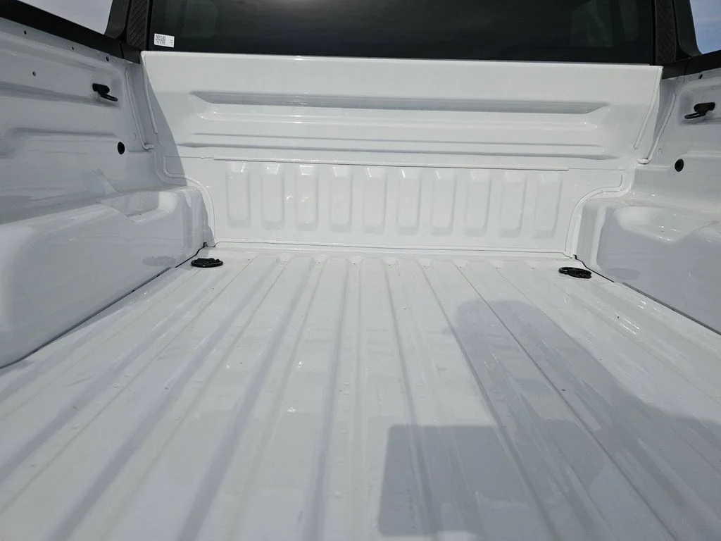 Used 2026 Oxford White Ford XLT image 17