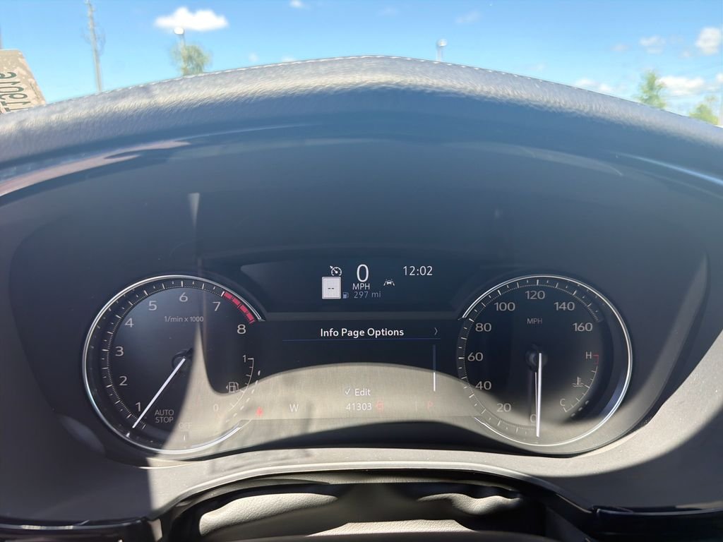 Used 2025 Silver Cadillac Premium Luxury image 29