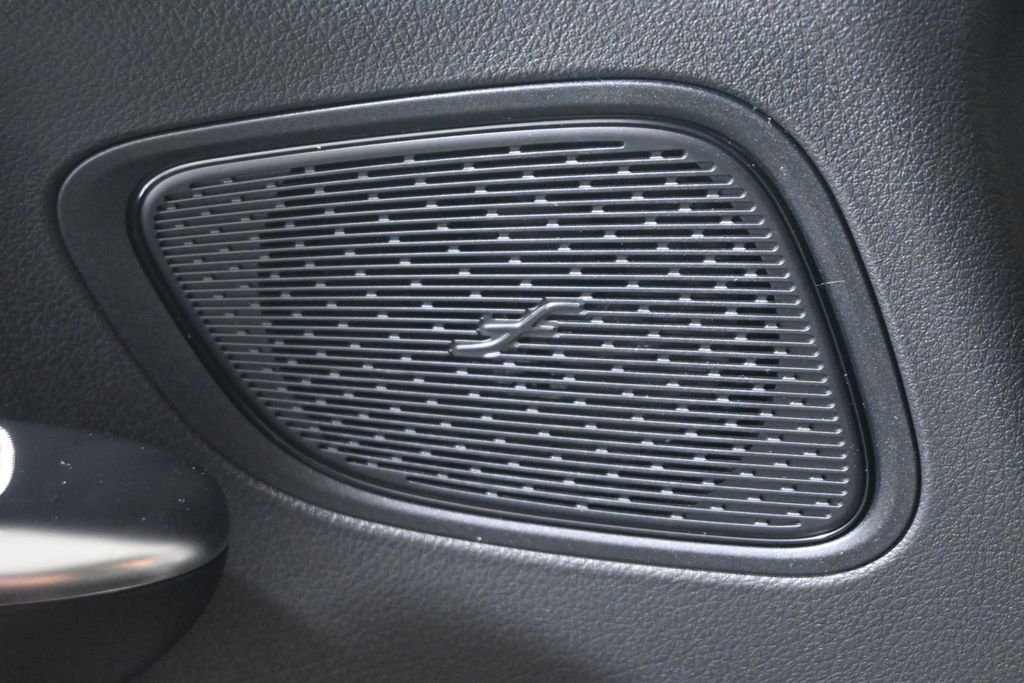 Used 2026 Black Mercedes-Benz GLC 300 image 27
