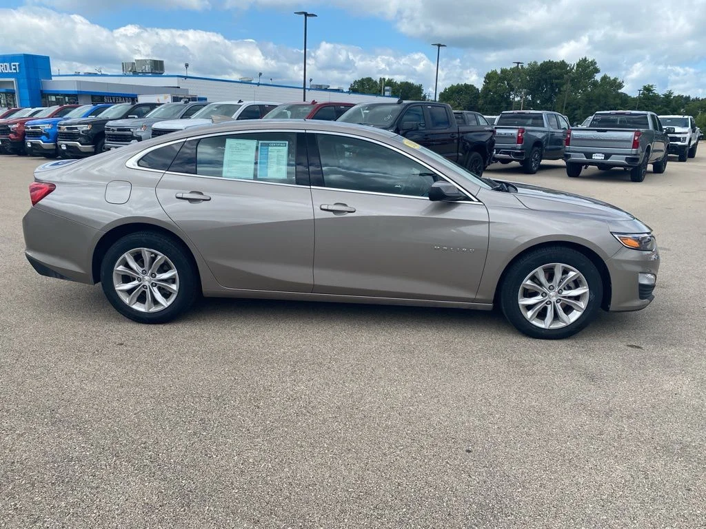 2024 Chevrolet Malibu 1LT - Photo 2