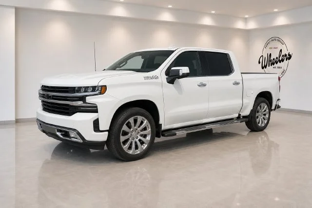Used 2019 IRIDESCENT PEARL TRICOAT Chevrolet High Country image 1
