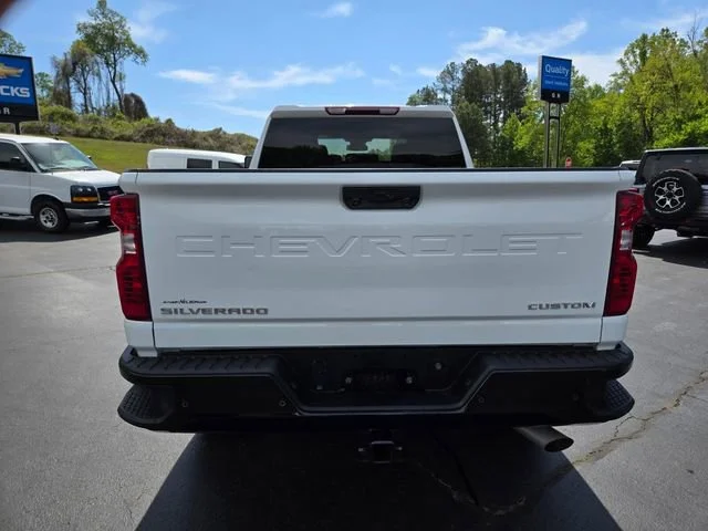 Used 2024 Summit White Chevrolet Custom image 7