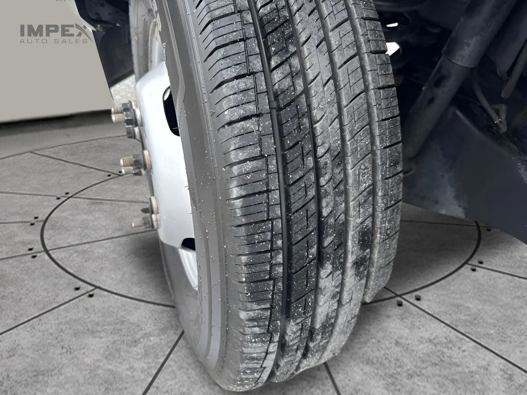 Used 2025 White Ford XLT image 32