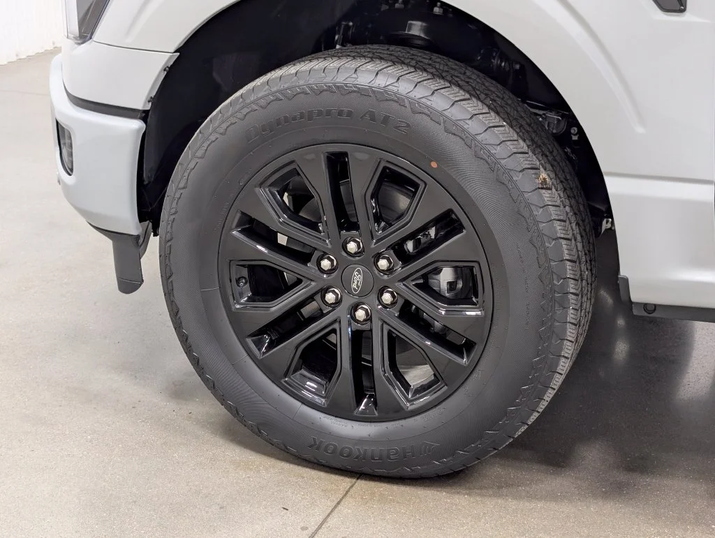 New 2026 Avalanche Ford Lariat® image 2