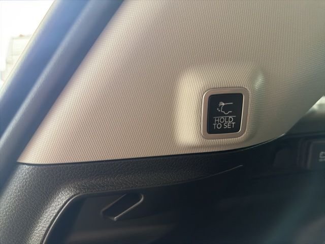 Used 2023 Red Jeep Limited image 8