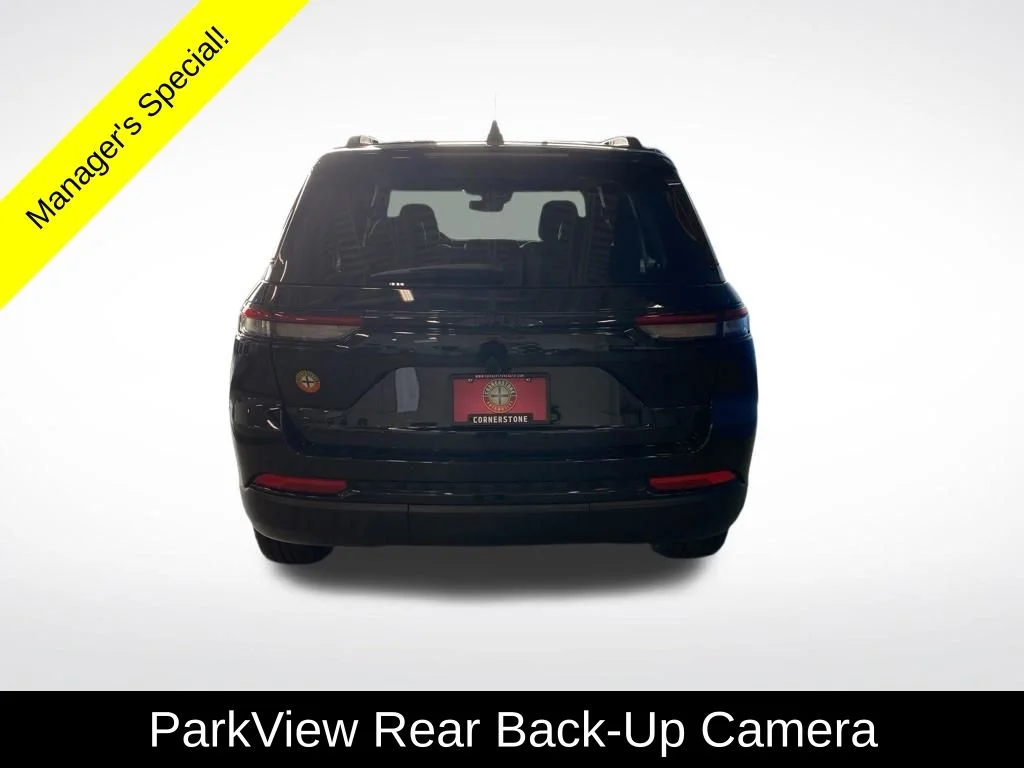 Used 2023 Black Jeep Altitude X image 17