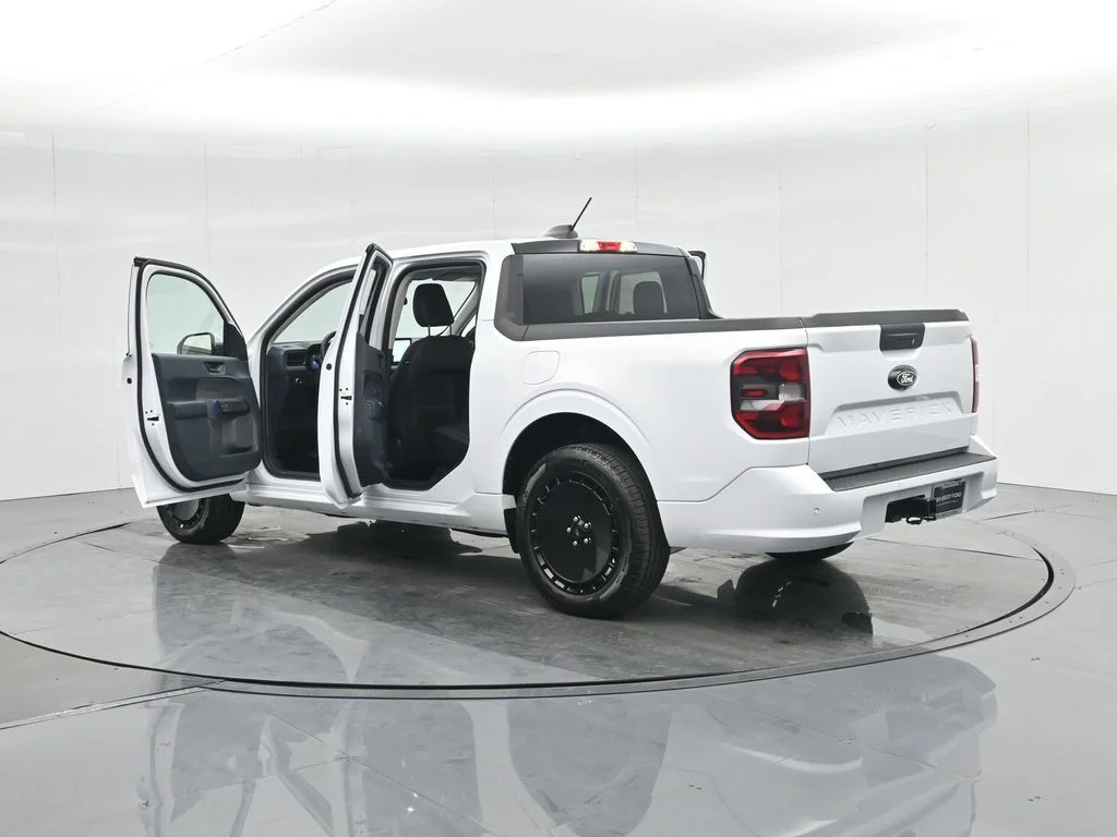 New 2025 White Ford Lobo Standard image 33