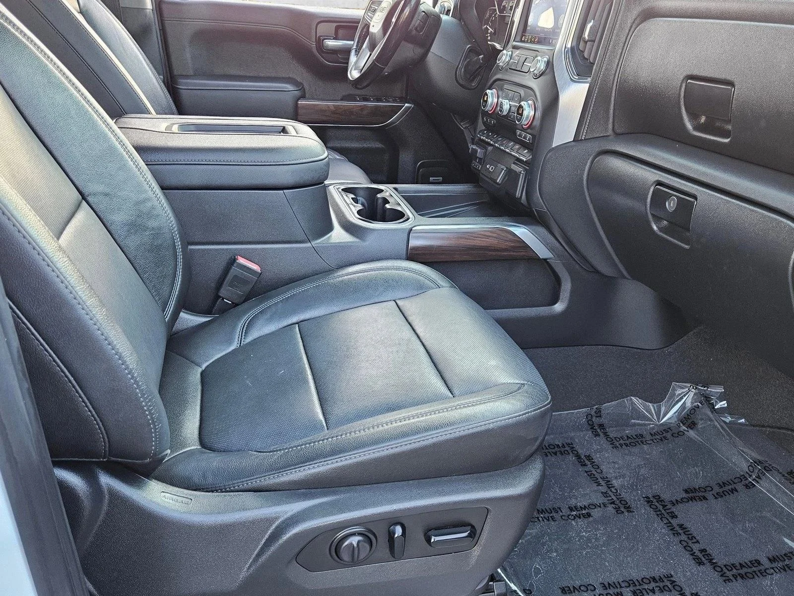 Used 2019 White Frost Tricoat GMC SLT image 22
