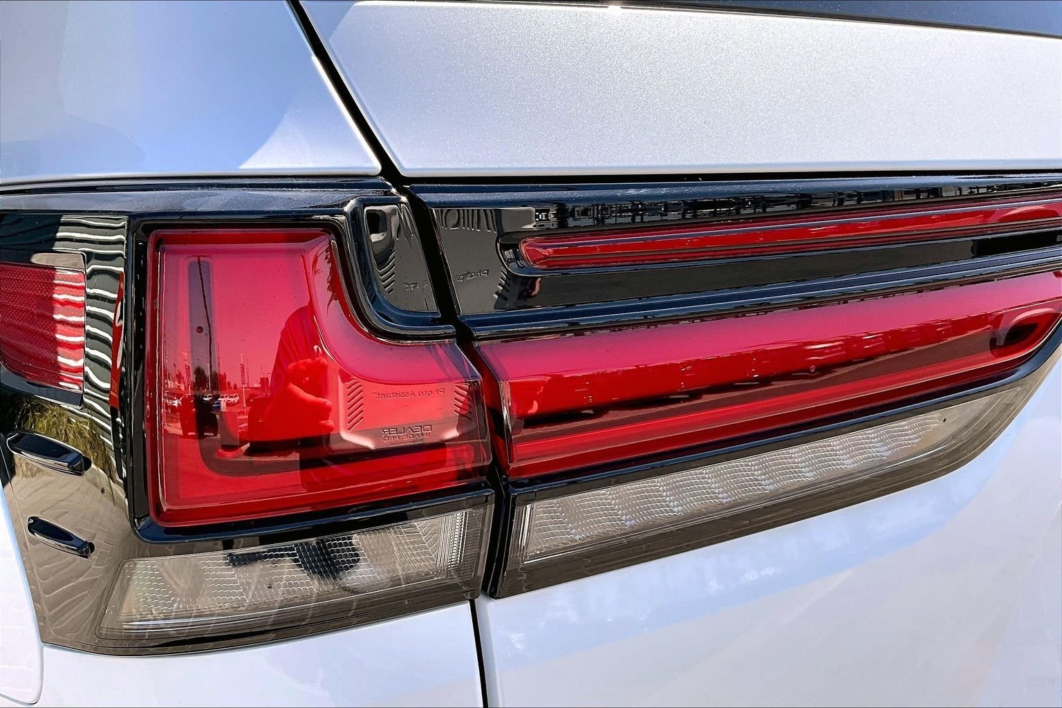 Used 2022 White Lexus 600 Ultra Luxury image 29