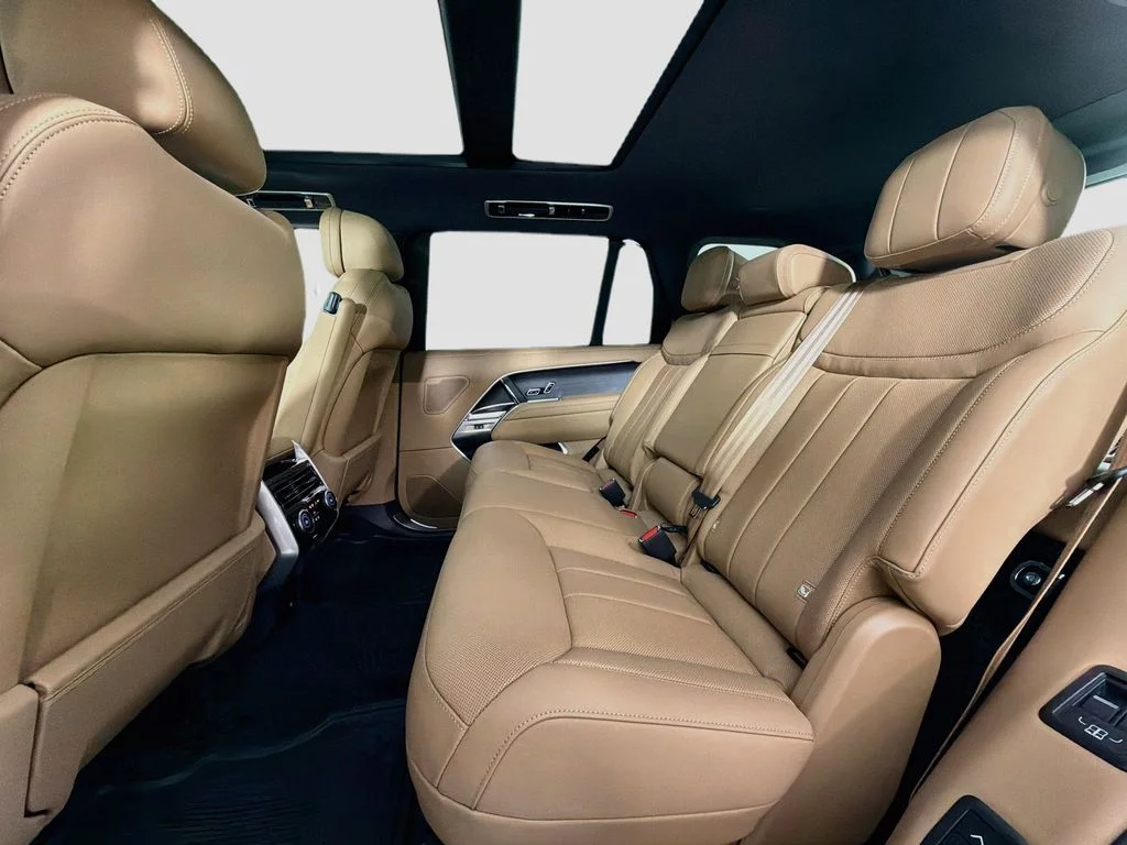 New 2026 Carpathian Grey Land Rover SE LWB 7-Seats / V8 image 26