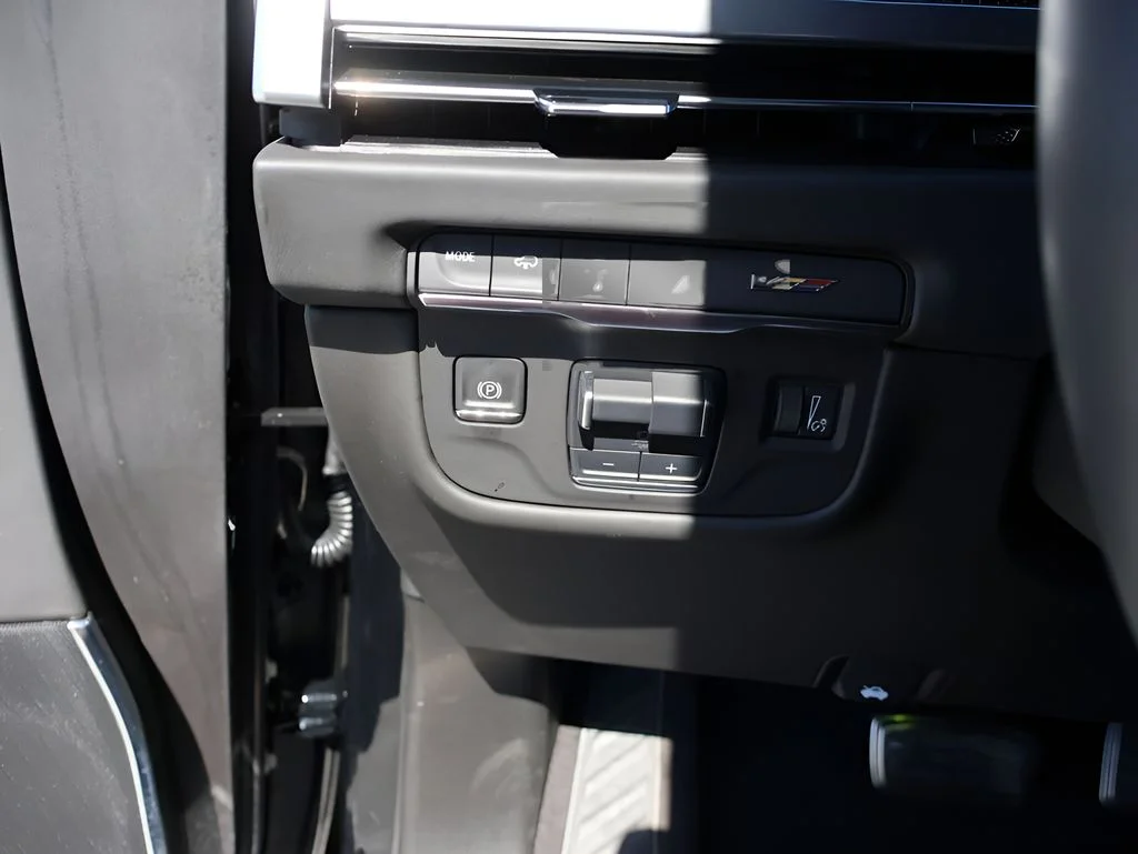 Used 2025 Black Raven Cadillac V-Series image 40