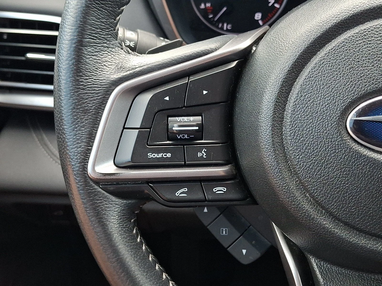 Used 2021 Magnetite Gray Metallic Subaru Limited image 21