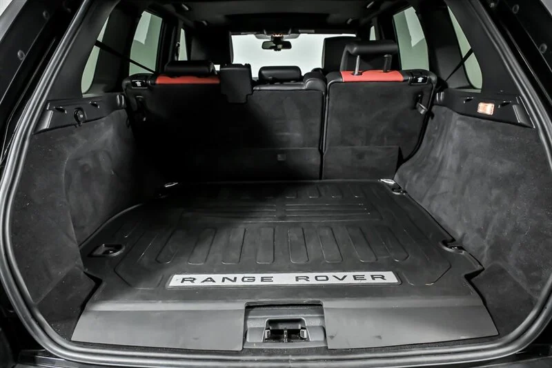 Used 2013 Santorini Black Metallic Land Rover Autobiography image 13