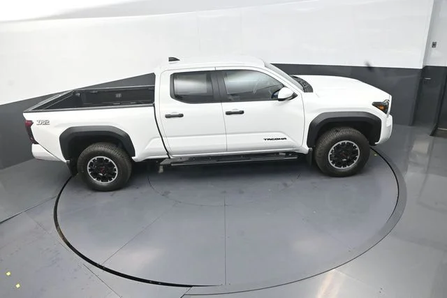 Used 2025 White Toyota TRD Off-Road image 33