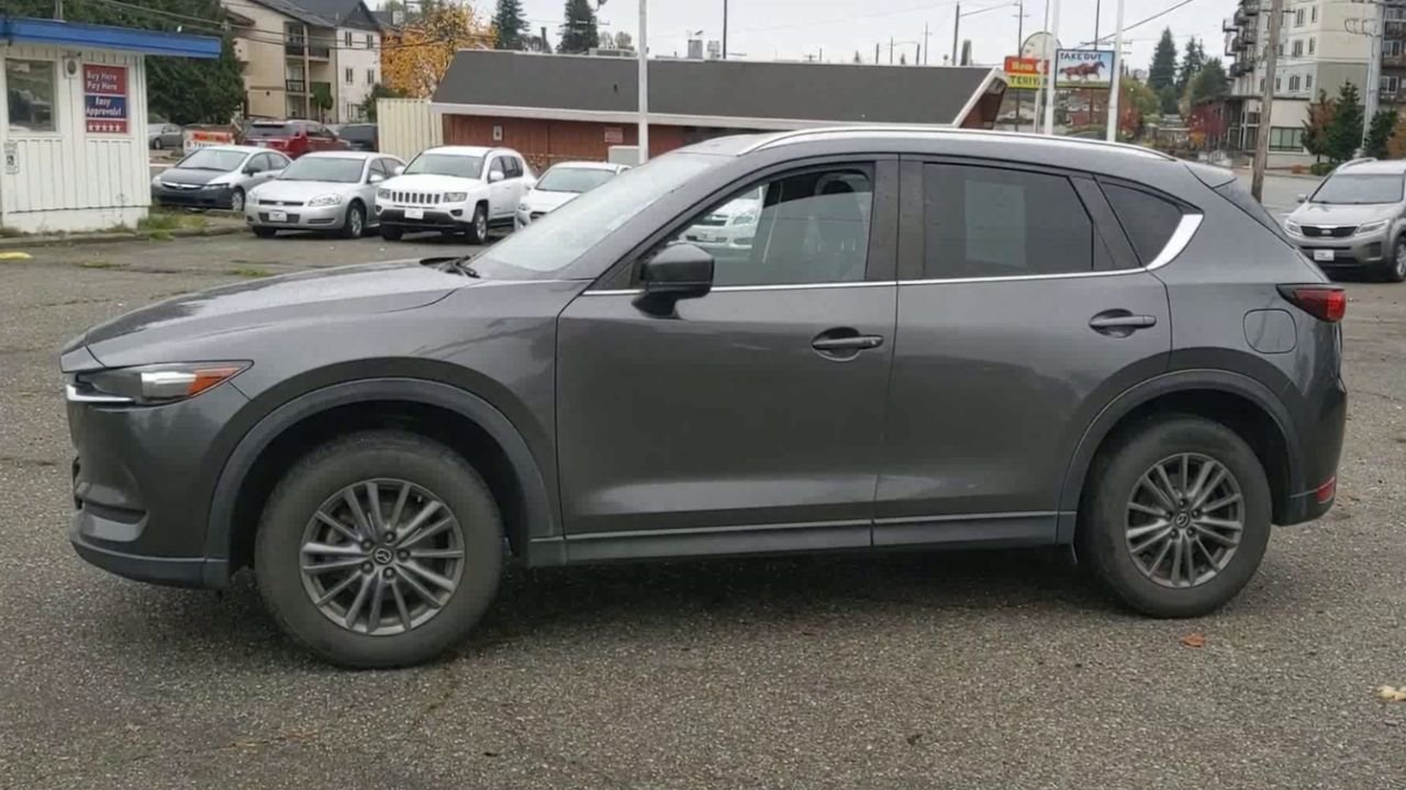 2017 Mazda CX-5 Touring photo 3