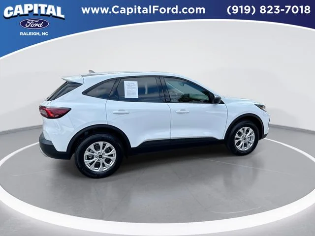 Used 2025 White Ford Active image 9