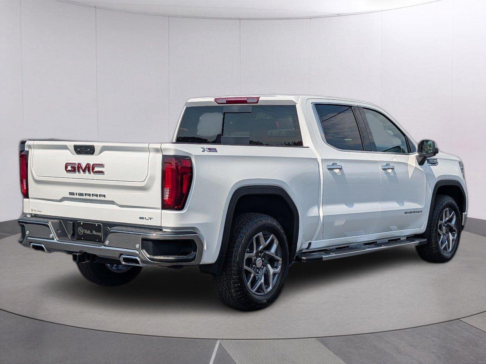 New 2026 Summit White GMC SLT image 5