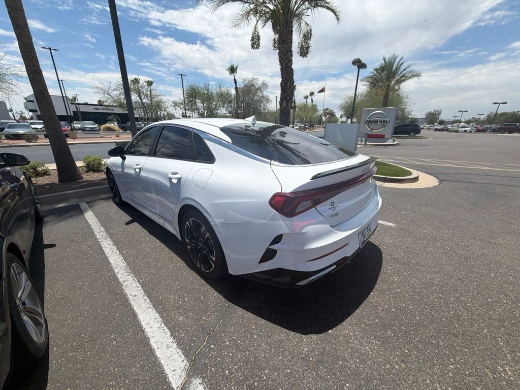 Used 2022 White Kia GT-Line image 6