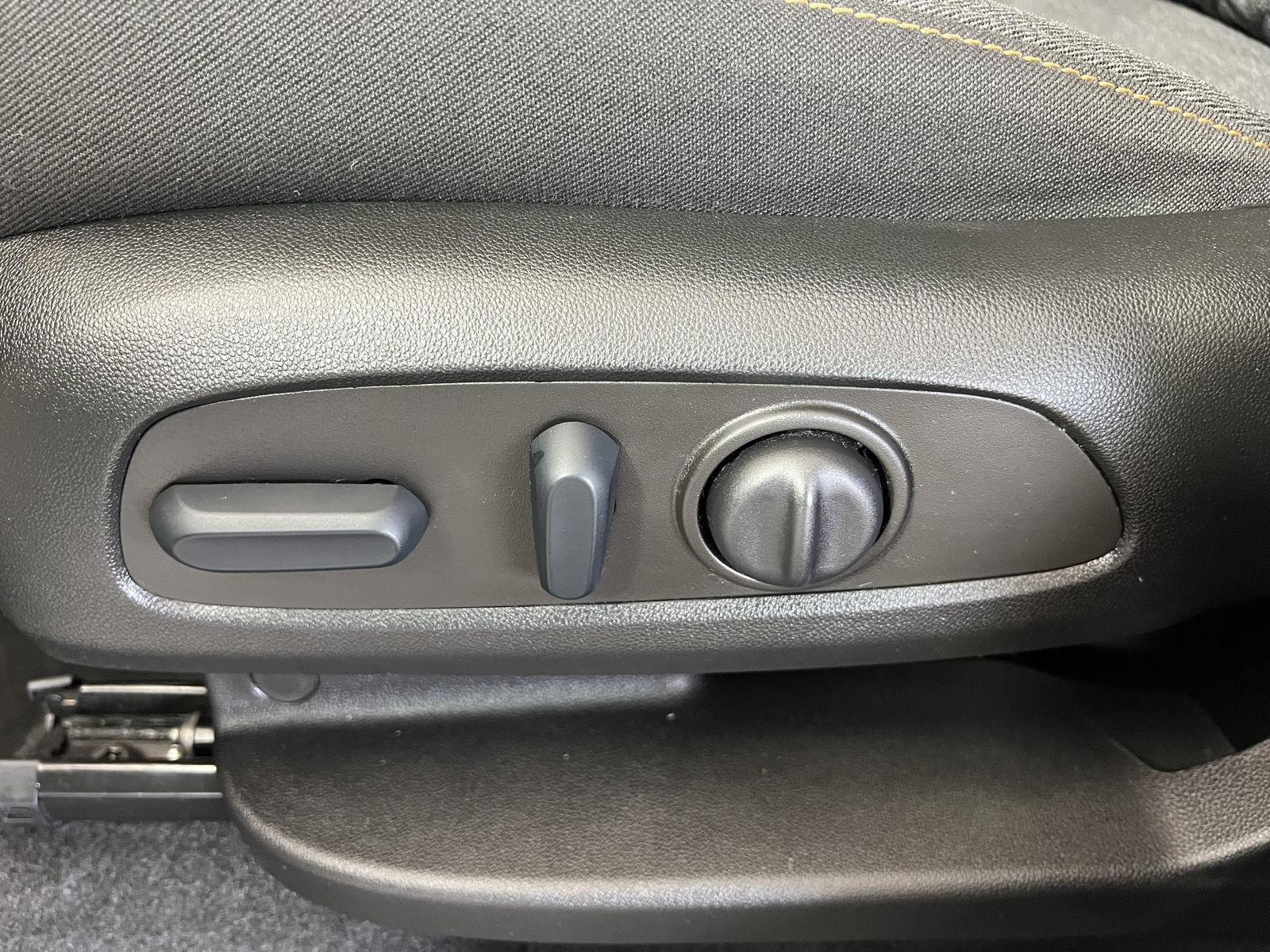 Used 2022 Silver Ice Metallic Chevrolet LT image 12