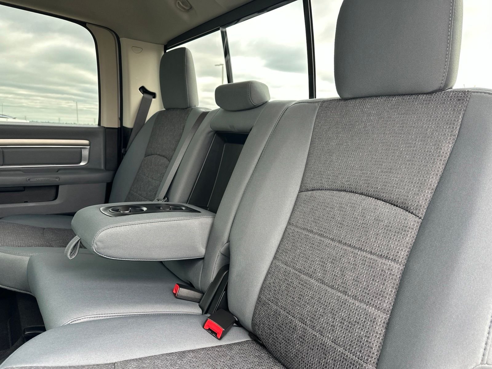 Used 2017 Silver Ram Big Horn image 25