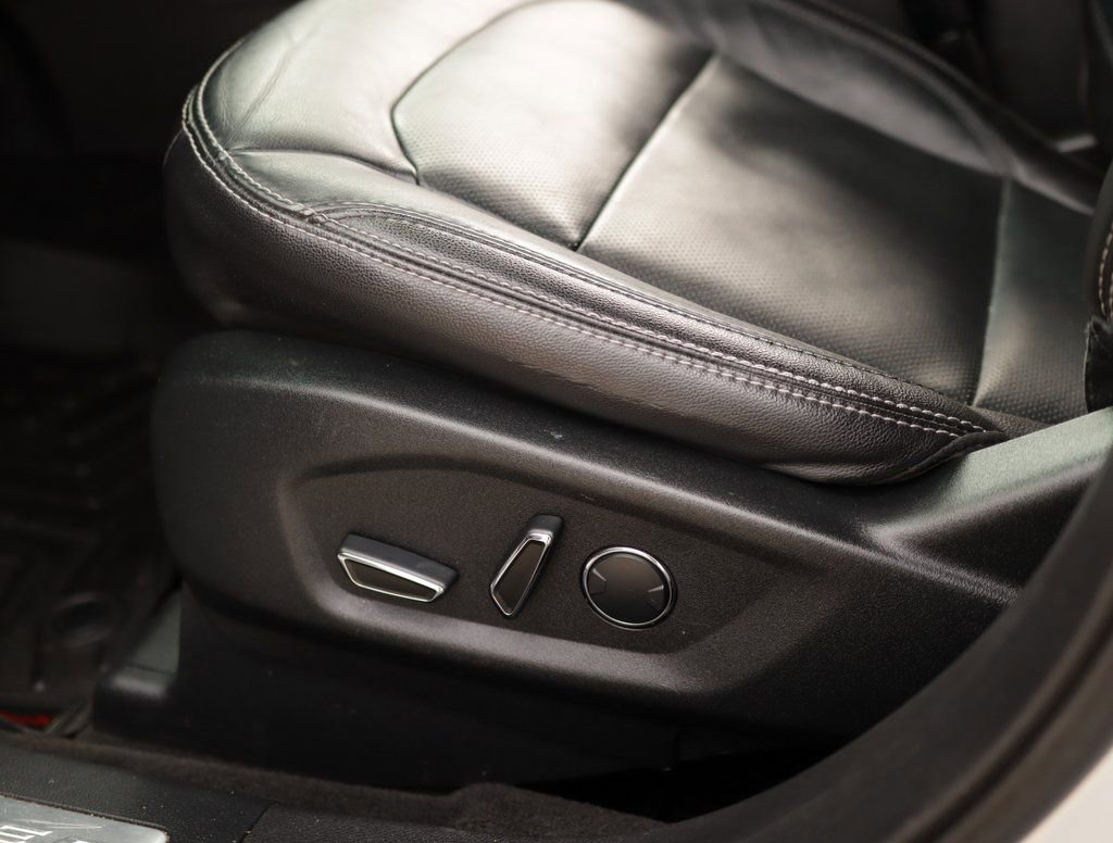 Used 2018 Silver Ford Limited image 20