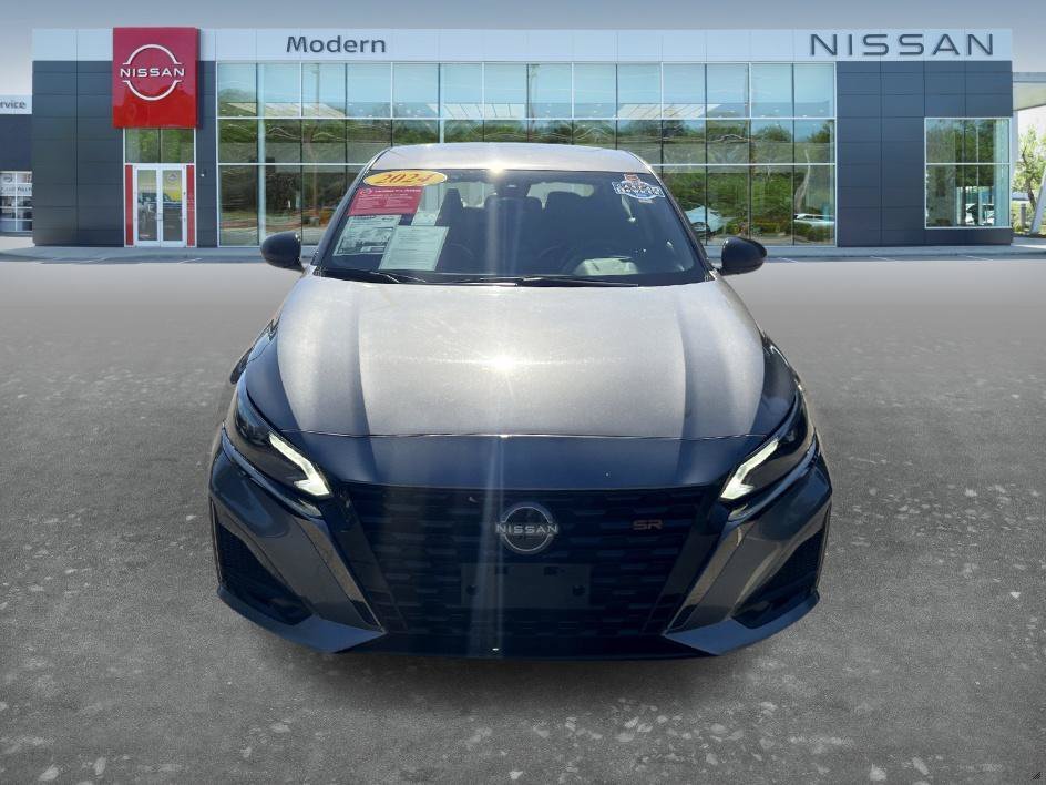 Used 2024 Gun Metallic Nissan 2.5 SR image 2