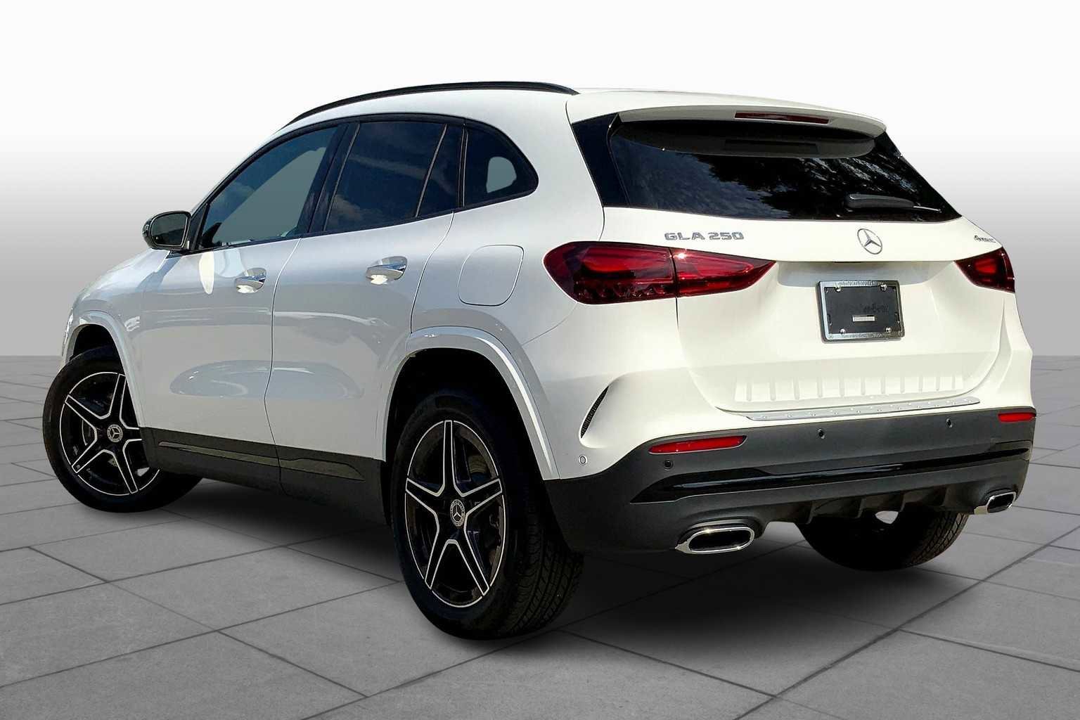 New 2026 Polar White Mercedes-Benz GLA 250 image 16