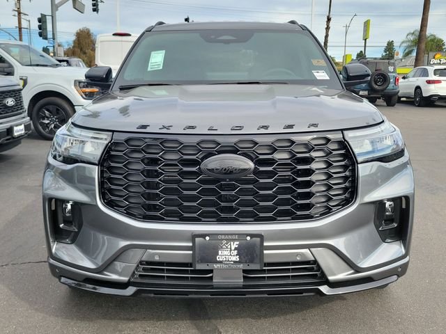 New 2026 Carbonized Gray Metallic Ford ST-Line image 23
