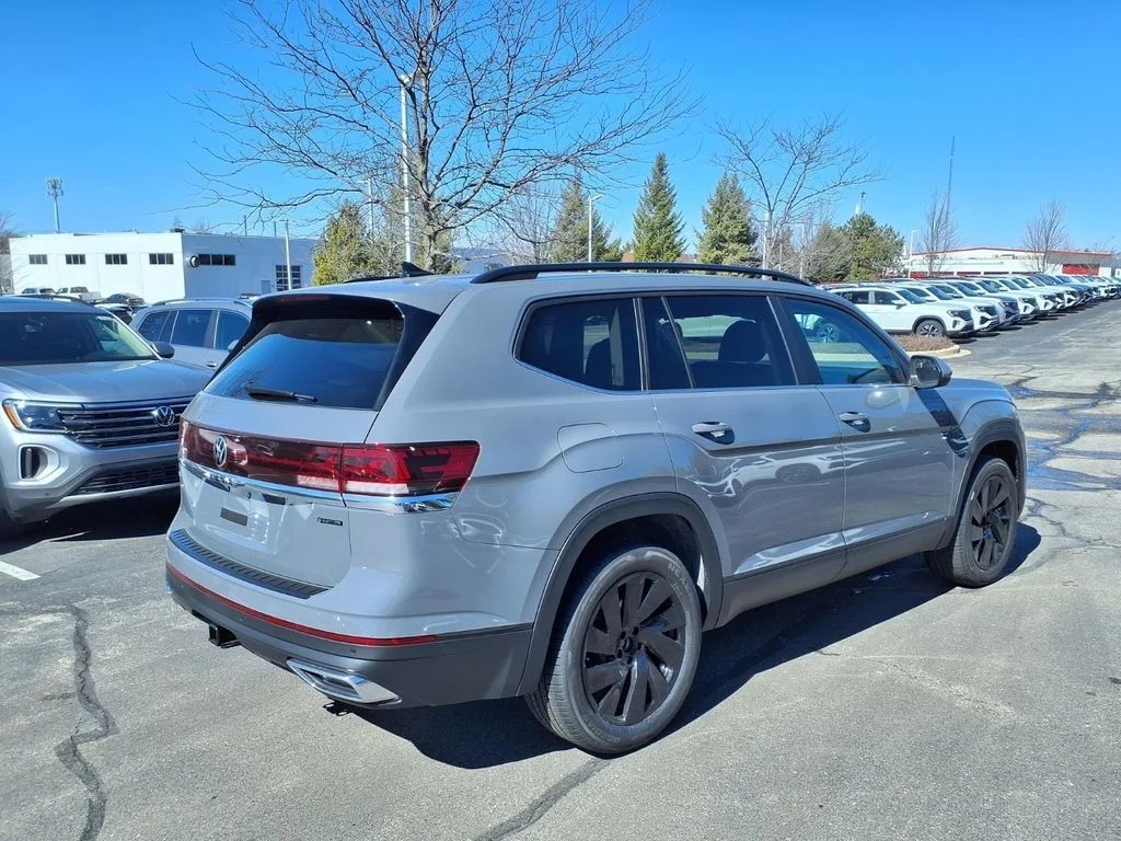 New 2026 Pure Gray Volkswagen 2.0T SE w/Technology image 2