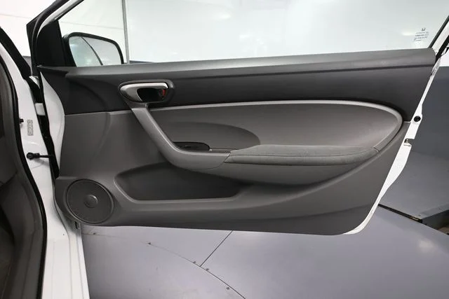 Used 2009 White Honda LX image 33