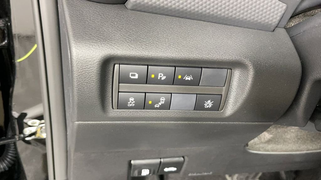 2025 Nissan KICKS PLAY Base - Photo 28