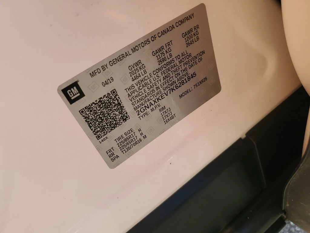 Used 2019 IRIDESCENT PEARL TRICOAT Chevrolet LT image 24