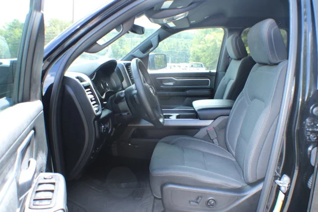 Used 2019 Diamond Black Crystal Pearlcoat Ram Big Horn/Lone Star image 10