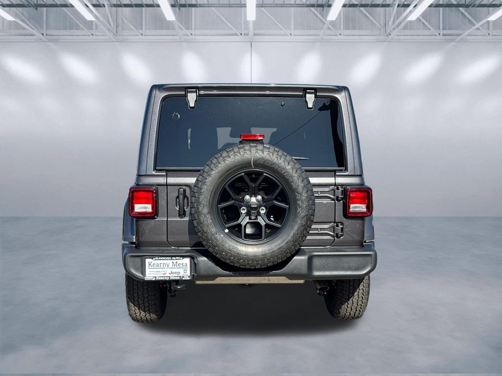 New 2026 Granite Crystal Metallic Clearcoat Jeep Sport S image 5