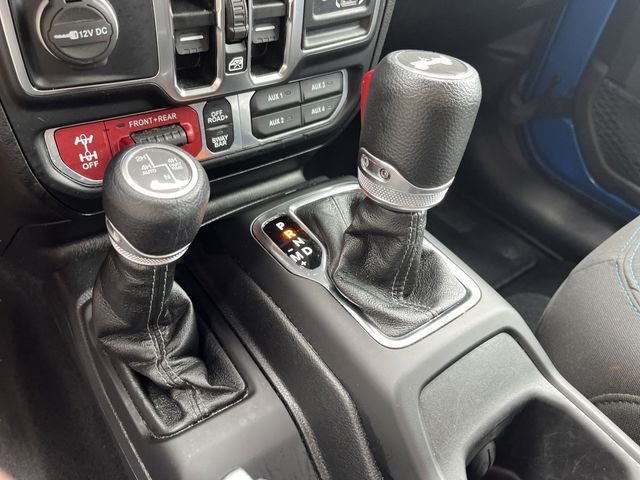 Used 2024 Hydro Blue Pearlcoat Jeep Rubicon image 23