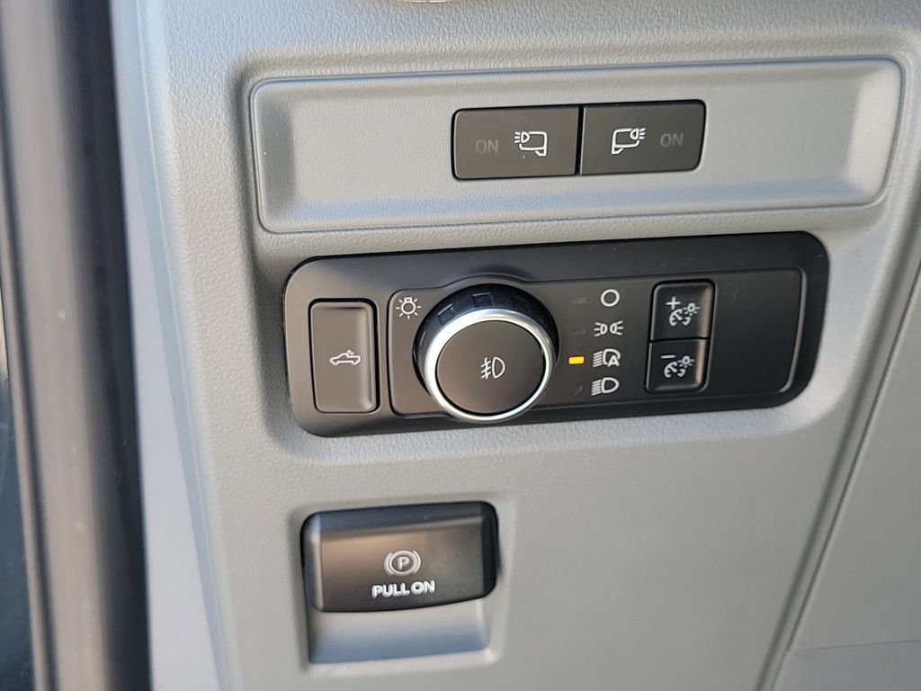 Used 2022 Blue Ford XLT image 30