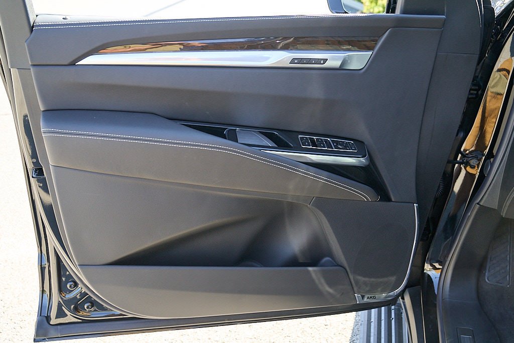 2027 Cadillac Escalade ESV Platinum Sport - Photo 22