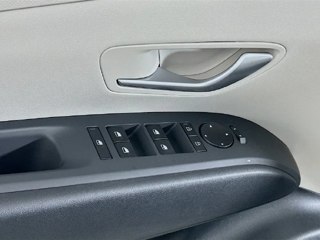 New 2026 Hyundai TUCSON SEL