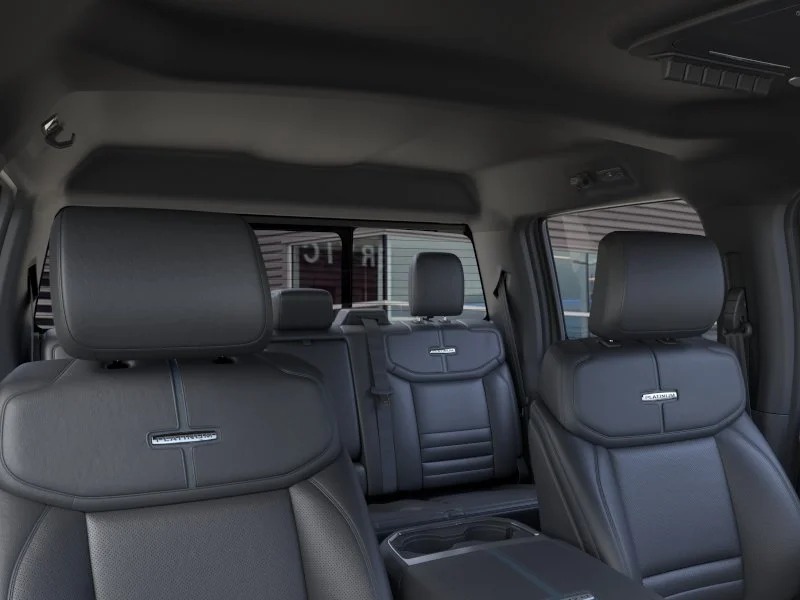 2025 Ford F-350 Super Duty Platinum - Photo 59
