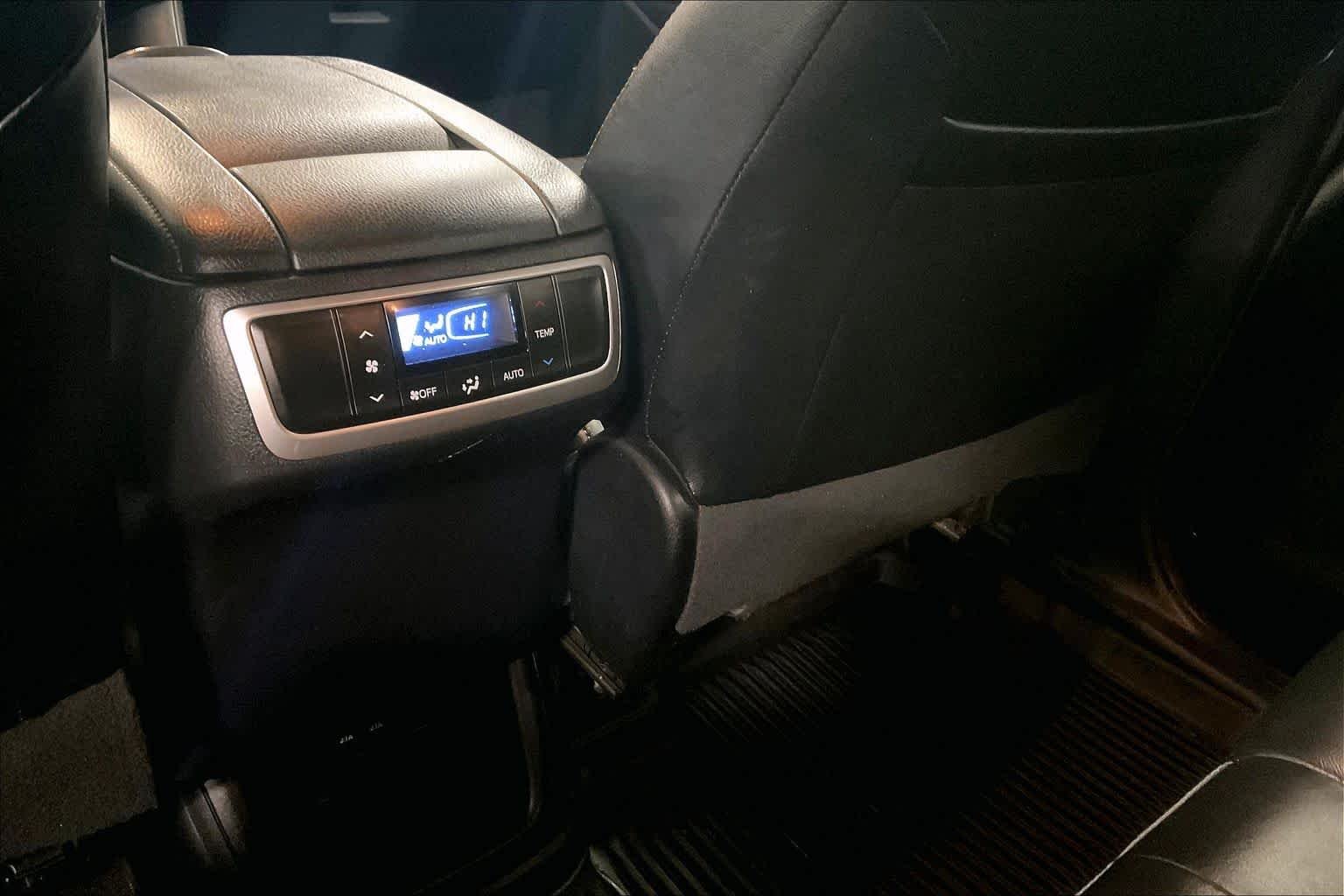 Used 2019 Blizzard Pearl Toyota XLE image 34