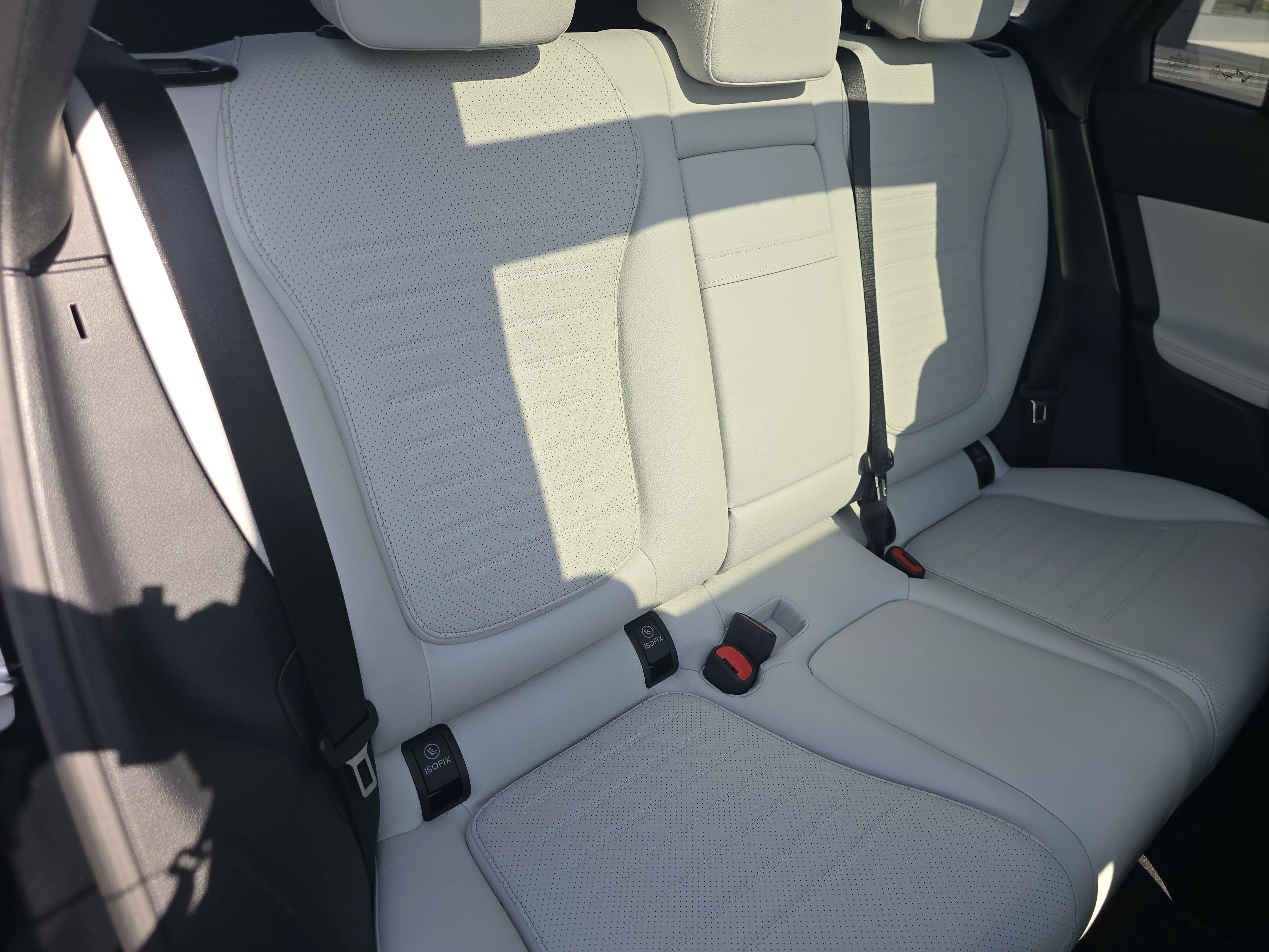 Used 2024 Black Mercedes-Benz GLC 300 image 19