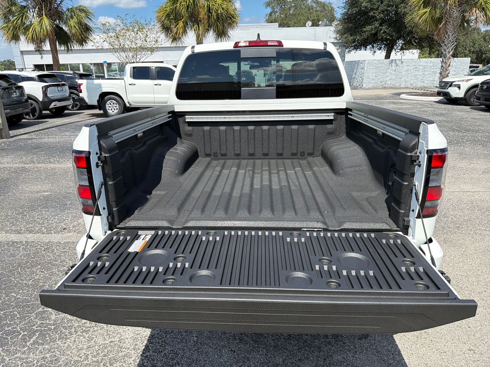 New 2026 Nissan Frontier PRO-4X 4D Crew Cab