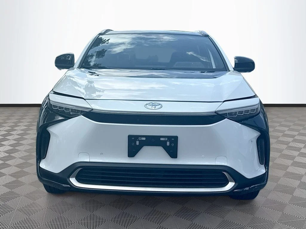 Used 2023 Beige Toyota Limited image 2