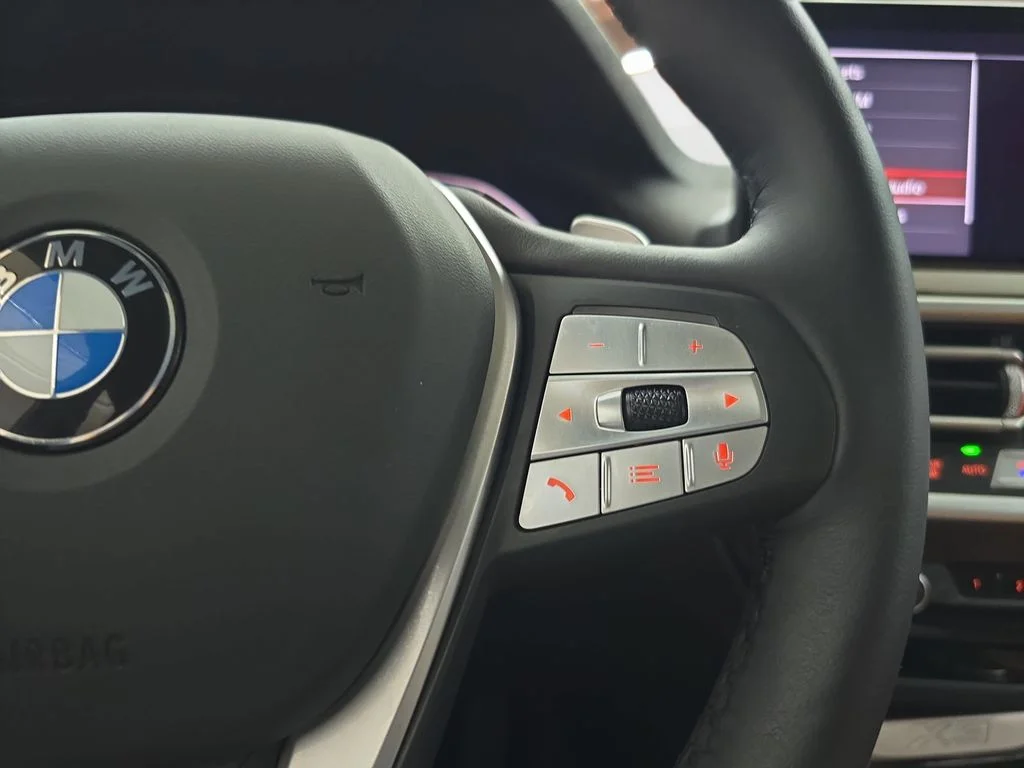 Used 2024 Alpine White BMW xDrive30i image 18