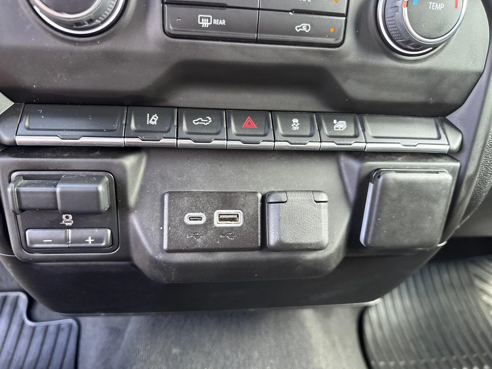Used 2024 Black Chevrolet Custom image 27