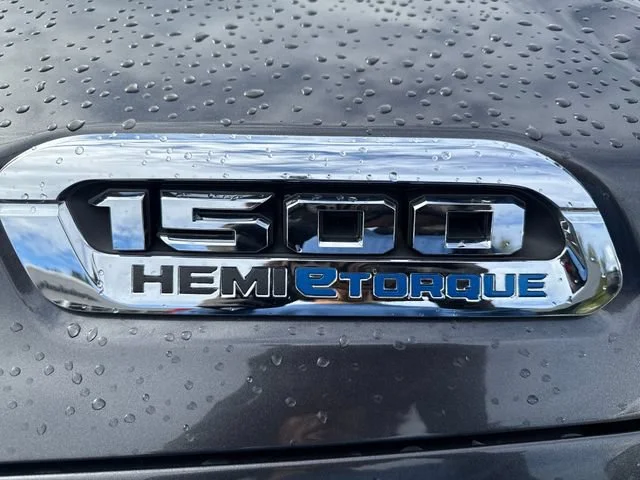 Used 2023 Granite Crystal Metallic Clearcoat Ram Laramie image 30