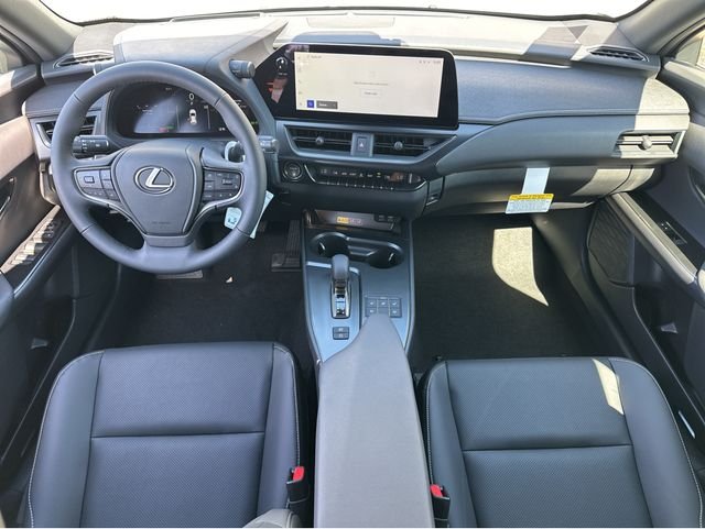 2026 Lexus UX Hybrid 300h Premium - Photo 8